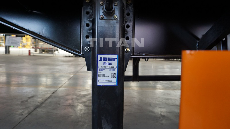 flatbed trailer