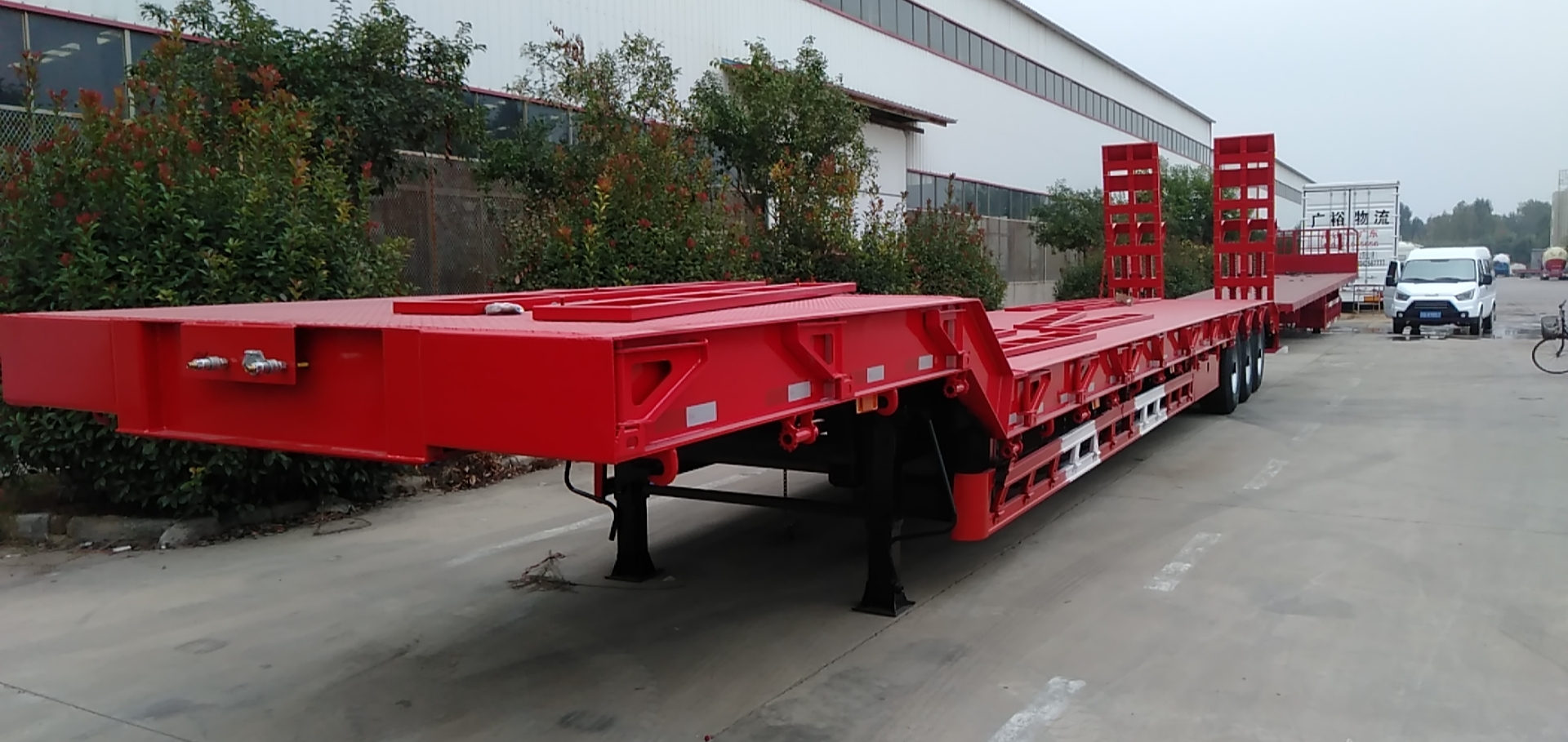 low bed trailer