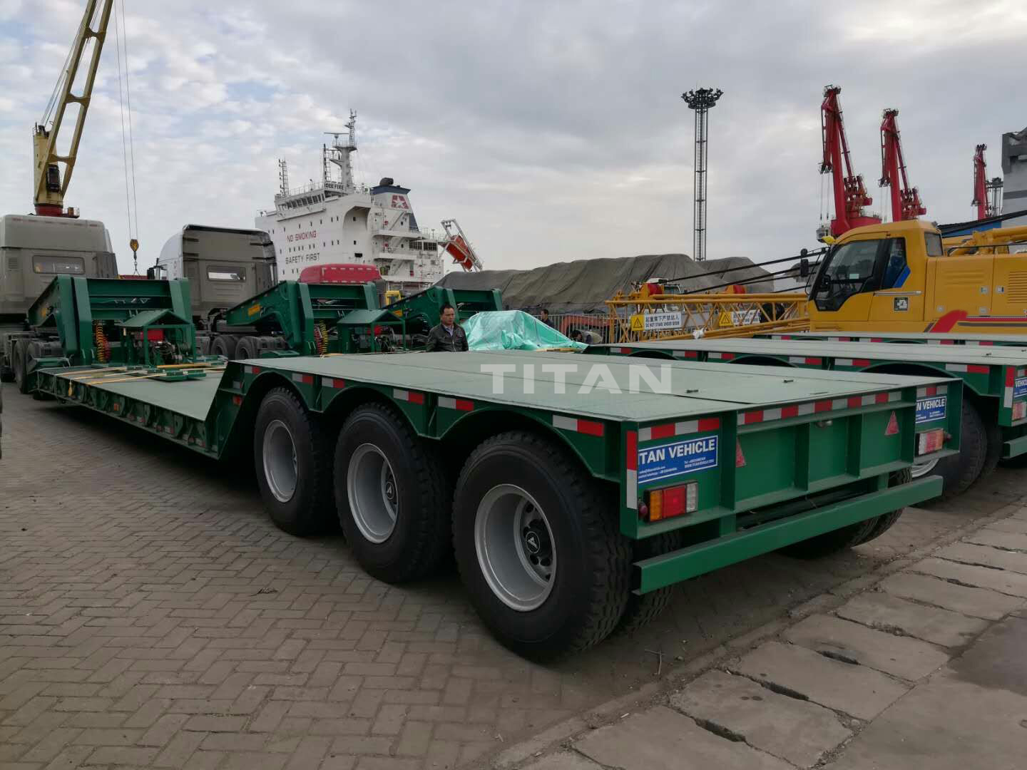 lowboy trailer