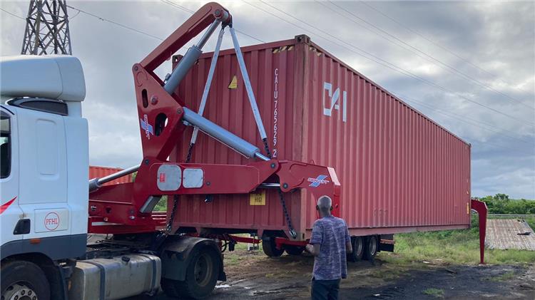 Swing Lift Trailer for Sale In Papua New Guinea