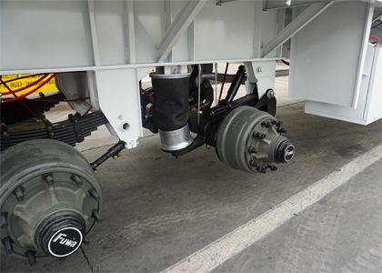 What kind of grease is better for TITAN semitrailer ?