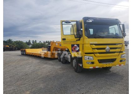New customers feedback of TITAN detachable gooseneck lowboy trailer and HOWO truck head